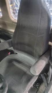 Freightliner Cascadia 125 Left Seat