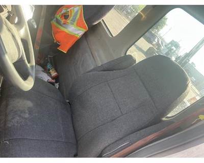 Freightliner Cascadia 125 Left Seat