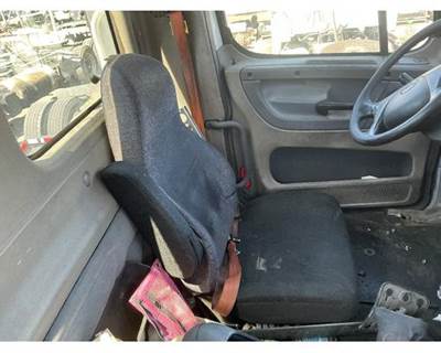 Freightliner Cascadia Left Seat