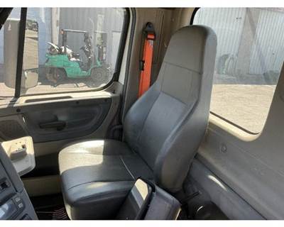 Freightliner Cascadia Right Seat