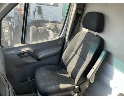 Freightliner Sprinter 3500 Right Seat