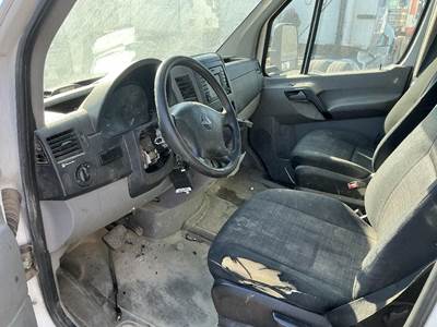 Freightliner Left Seat for a Freightliner SPRINTER 3500