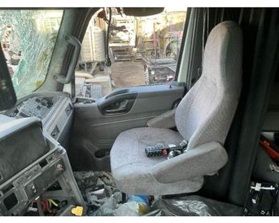 International LT625 Seat