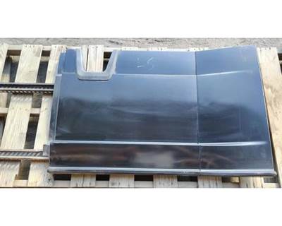 Freightliner Cascadia 113 Left Fairing