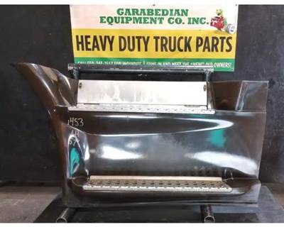 Freightliner Cascadia 113 Left Fairing