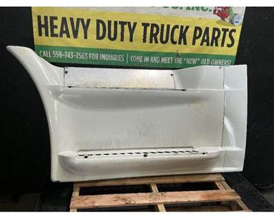Freightliner Cascadia 113 Left Fairing