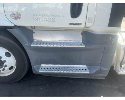 Freightliner Cascadia 113 Left Fairing for a Freightliner CASCADIA