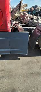 Freightliner Cascadia 125 Left Fairing