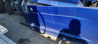 Freightliner Cascadia 125 Left Fairing