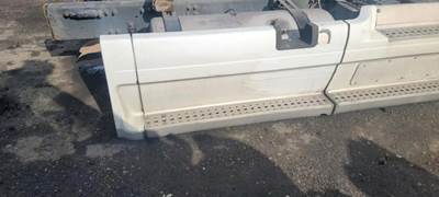 Freightliner Cascadia 125 Right Fairing