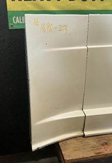 Freightliner Cascadia 125 Right Fairing