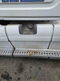 Freightliner Cascadia 125 Left Fairing