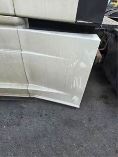 Freightliner Cascadia 125 Left Fairing