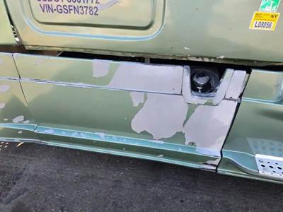 Freightliner Cascadia 125 Right Fairing