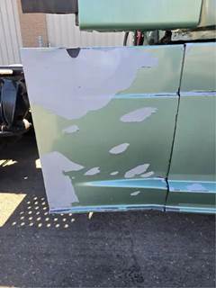 Freightliner Cascadia 125 Right Fairing