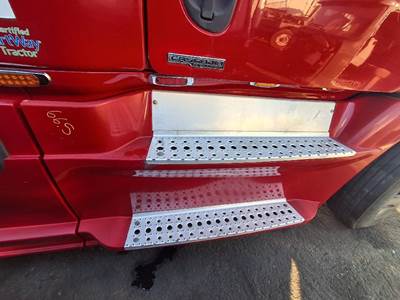 Freightliner Cascadia 125 Right Fairing for a Freightliner CASCADIA