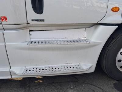 Freightliner Cascadia 125 Right Fairing for a Freightliner CASCADIA