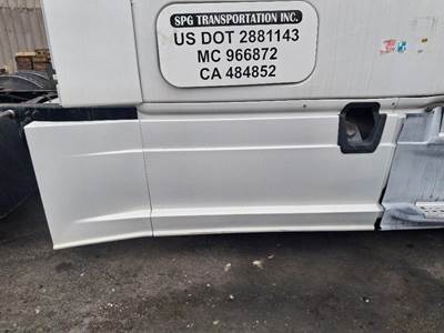 Freightliner Cascadia 125 Fairing for a Freightliner CASCADIA