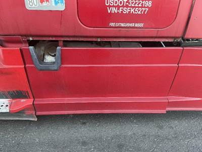 Freightliner Cascadia 125 Fairing for a Freightliner CASCADIA