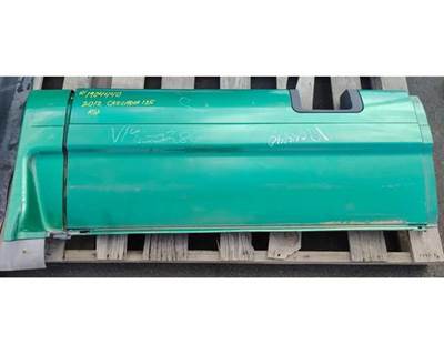 Freightliner Cascadia 125 Right Fairing