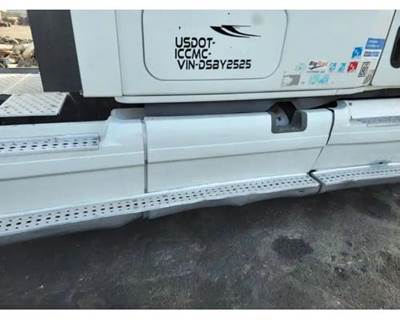 Freightliner Cascadia 125 Right Fairing