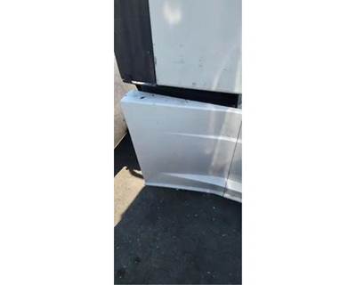 Freightliner Cascadia 125 Right Fairing