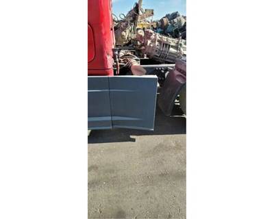 Freightliner Cascadia 125 Left Fairing