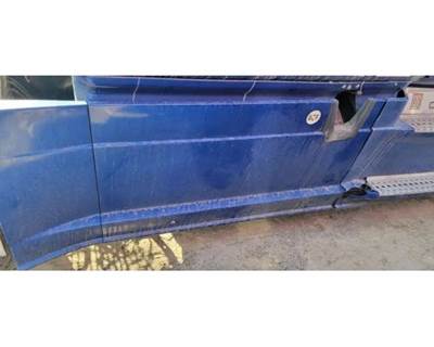 Freightliner Cascadia 125 Right Fairing