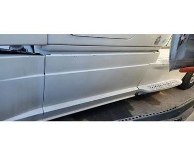 Freightliner Cascadia 125 Right Fairing