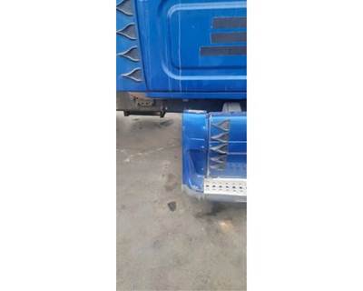 Freightliner Cascadia 125 Right Fairing