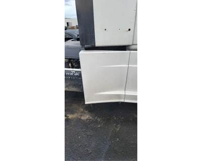 Freightliner Cascadia 125 Right Fairing