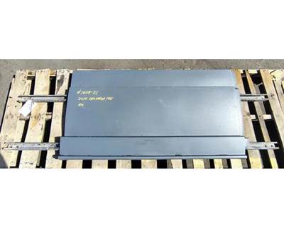 Freightliner Cascadia 125 Right Fairing