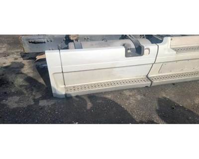 Freightliner Cascadia 125 Right Fairing