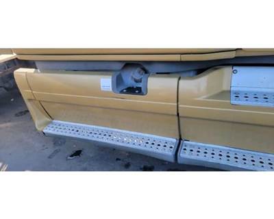 Freightliner Cascadia 125 Right Fairing