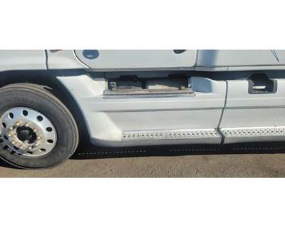 Freightliner Cascadia 125 Left Fairing