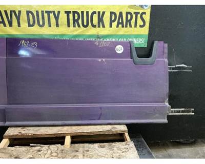 Freightliner Cascadia 125 Right Fairing