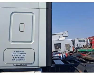 Freightliner Cascadia 125 Fairing