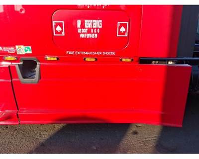 Freightliner Cascadia 125 Left Fairing