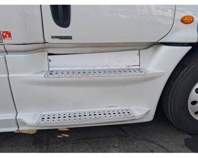 Freightliner Cascadia 125 Right Fairing for a Freightliner CASCADIA