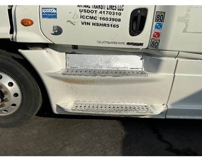 Freightliner Cascadia 125 Fairing for a Freightliner CASCADIA