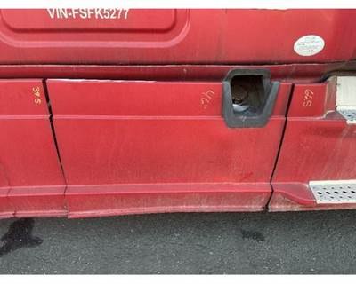 Freightliner Cascadia 125 Right Fairing for a Freightliner CASCADIA