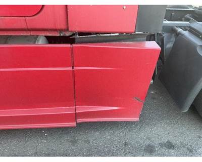 Freightliner Cascadia 125 Left Fairing for a Freightliner CASCADIA