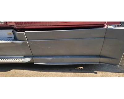 Freightliner Cascadia 125 Left Fairing