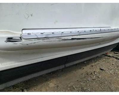 Freightliner Cascadia 125 Right Fairing