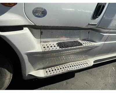 Freightliner Cascadia 125 Left Fairing for a Freightliner CASCADIA