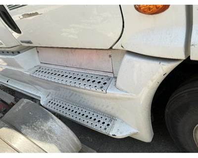 Freightliner Cascadia 125 Right Fairing for a Freightliner CASCADIA