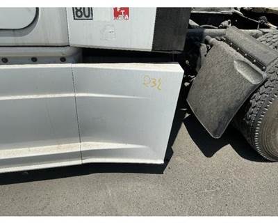 Freightliner Cascadia 125 Left Fairing for a Freightliner CASCADIA