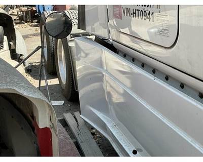 Freightliner Cascadia 125 Right Fairing for a Freightliner CASCADIA