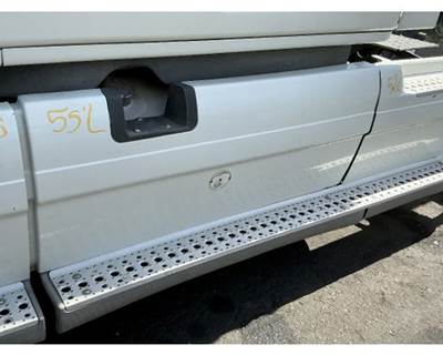 Freightliner Cascadia 125 Fairing for a Freightliner CASCADIA