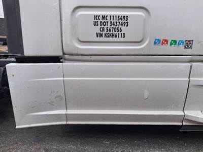 Freightliner Cascadia 126 Right Fairing for a Freightliner CASCADIA